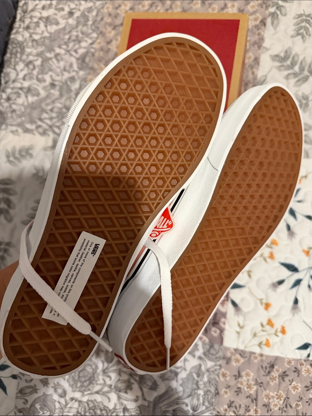 Vans Old Skool Pink and White Women's Sneakers - Picture 3 of 4